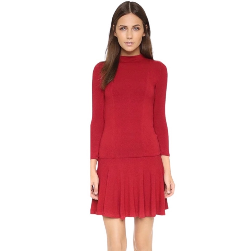 Alice + Olivia
Cornelia Drop Waist Dress in Deep Red